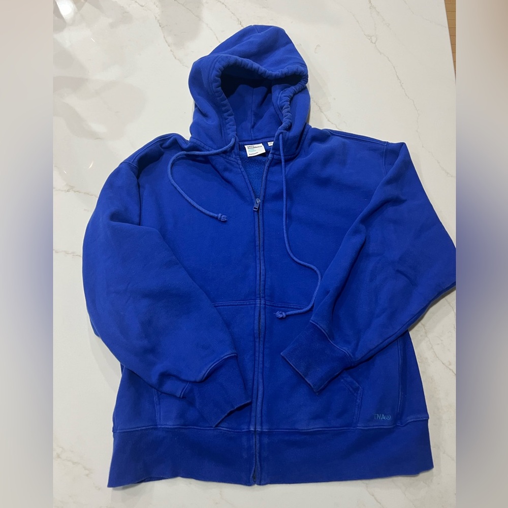 Aritzia boyfriend cozy fleece size medium